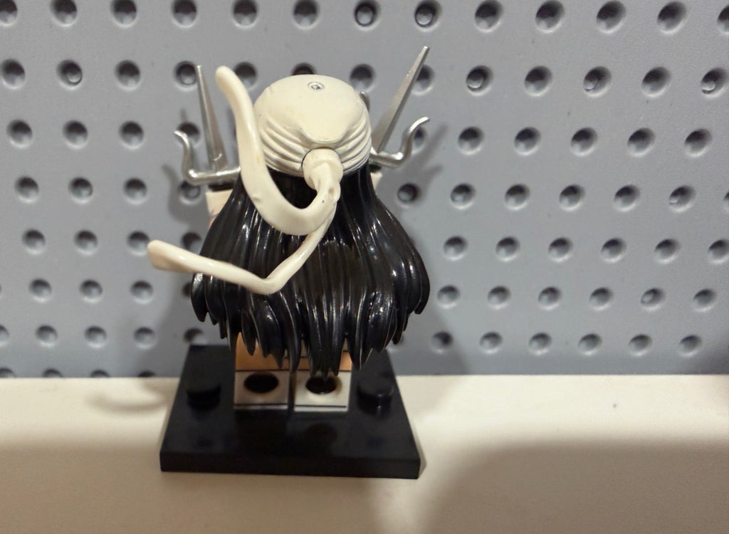 LEGO Marvel Elektra White Suit Daredevil Custom Minifigure