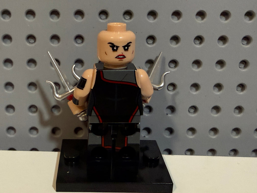 Elektra Daredevil Gray Suit Marvel CUSTOM Minifigure